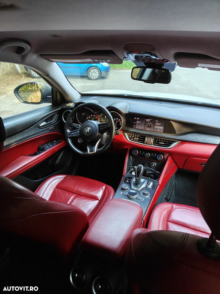 Alfa Romeo Stelvio 2.0 Turbo AWD AT8 Super - 13