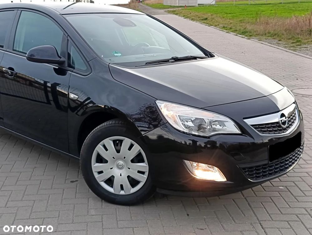 Opel Astra 1.4 Turbo Design Edition - 28