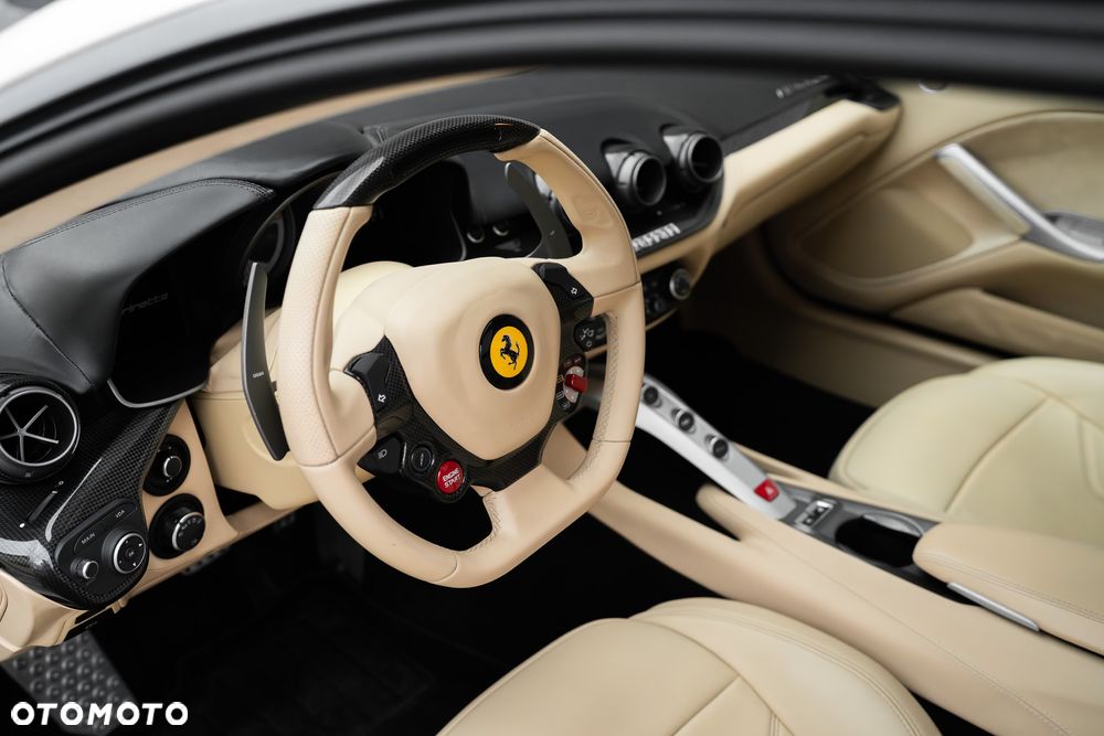Ferrari F12berlinetta - 23