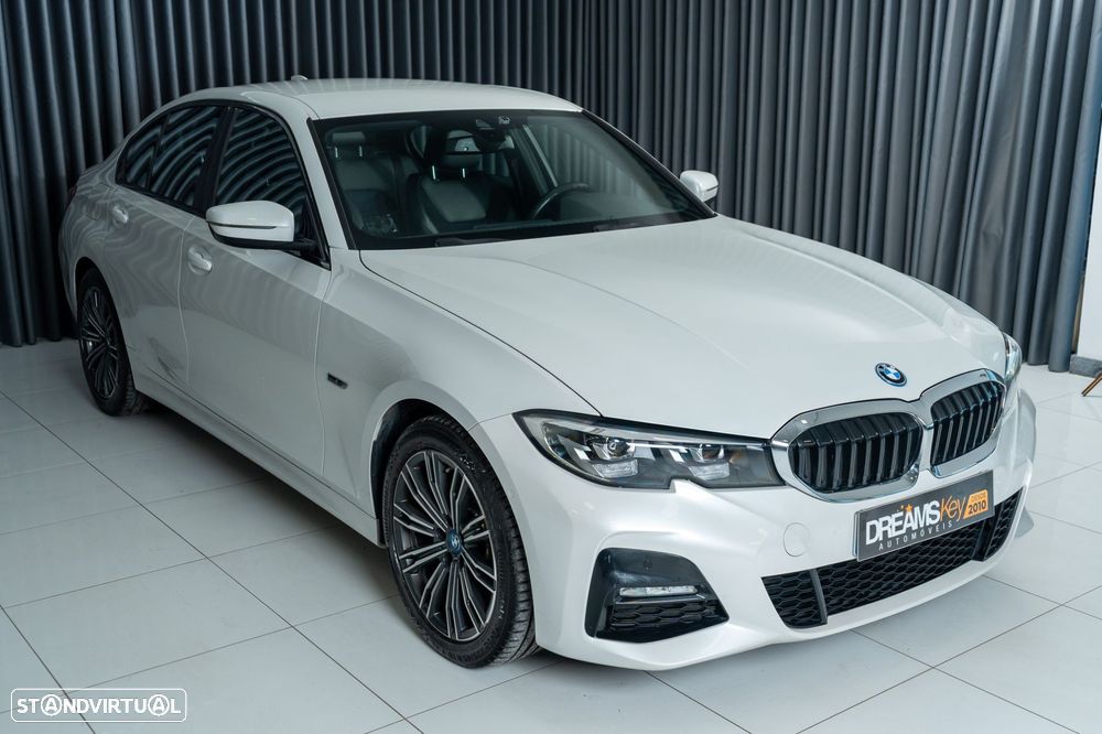 BMW 320 e Pack M Auto - 32