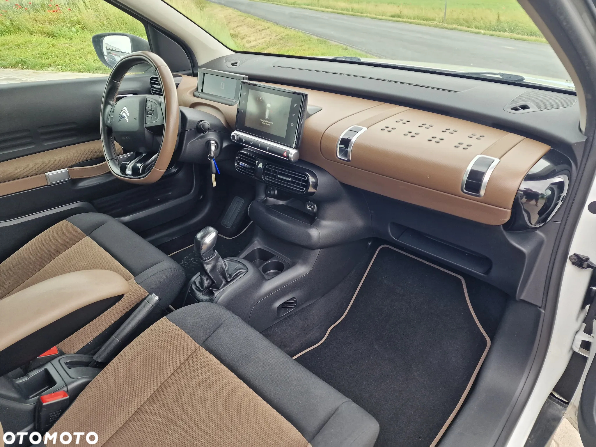 Citroën C4 Cactus 1.2 PureTech Shine Edition - 26