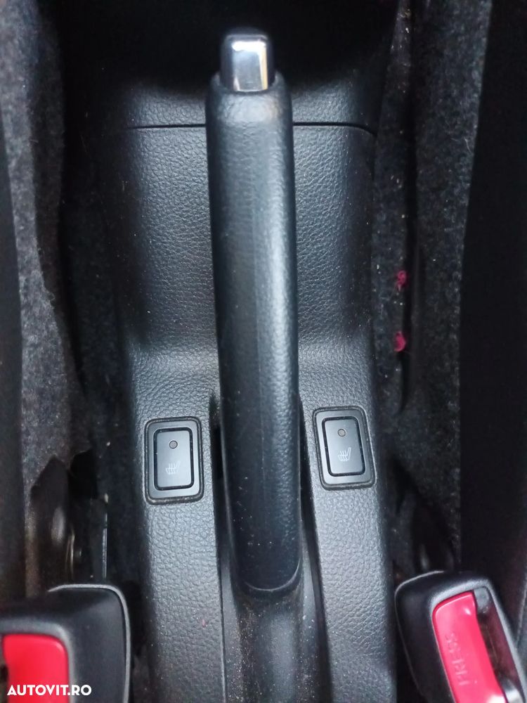 Suzuki Swift - 11