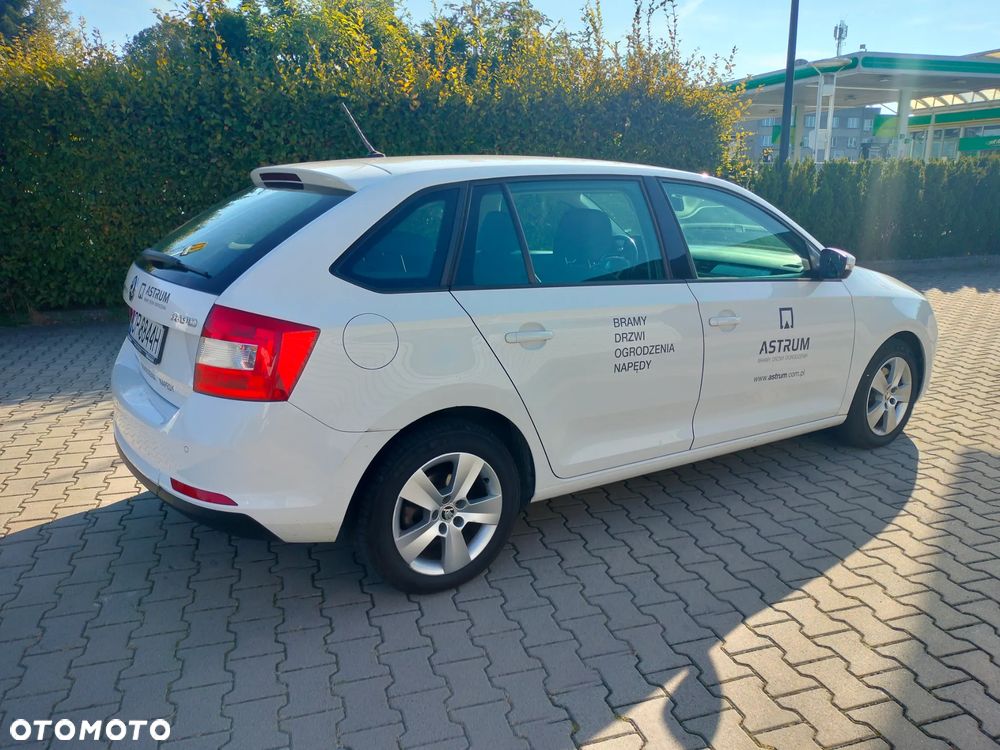 Skoda RAPID 1.6 TDI DPF Ambition - 6