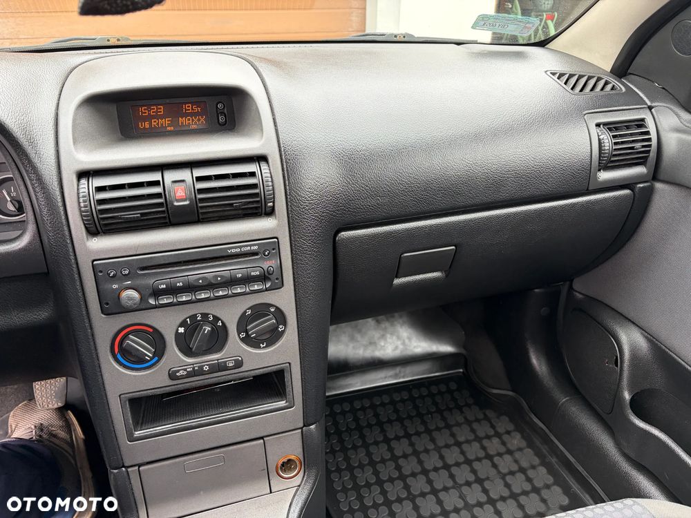 Opel Astra - 10