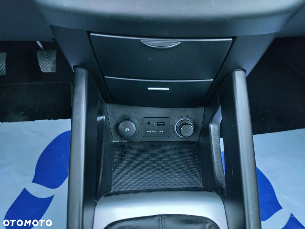 Kia Ceed - 13