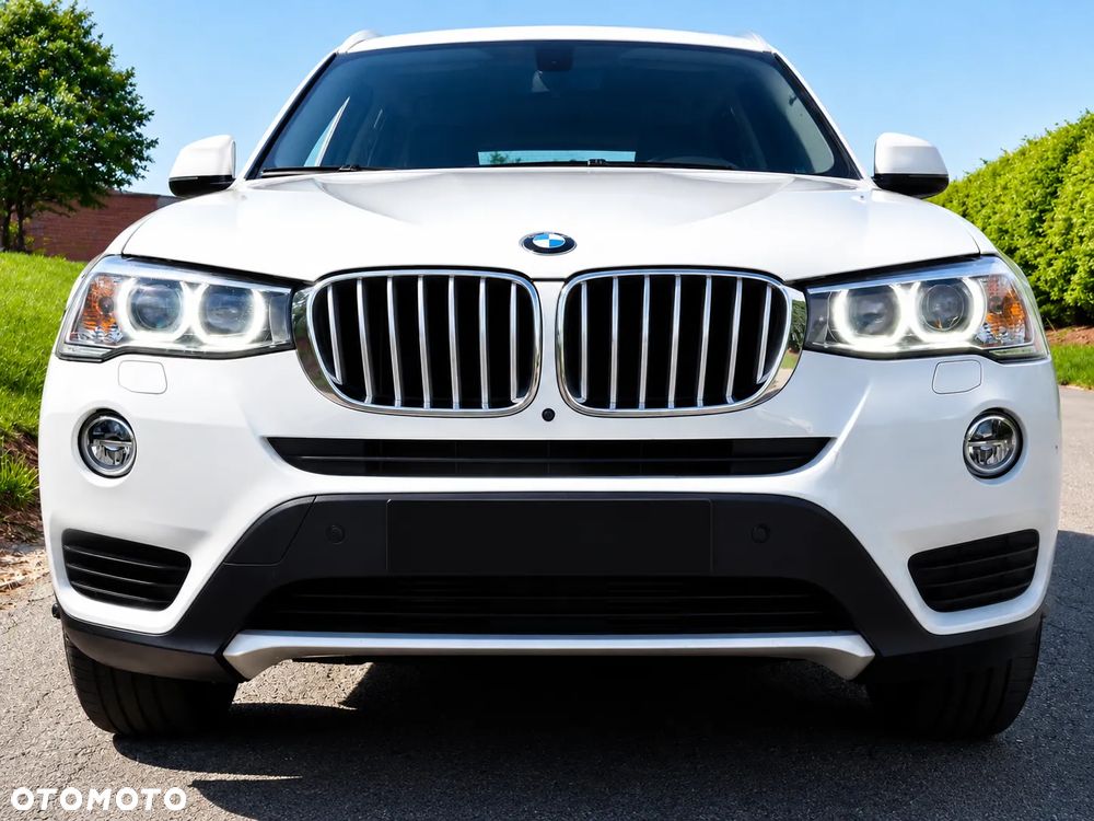 BMW X3 xDrive28i Advantage sport - 2