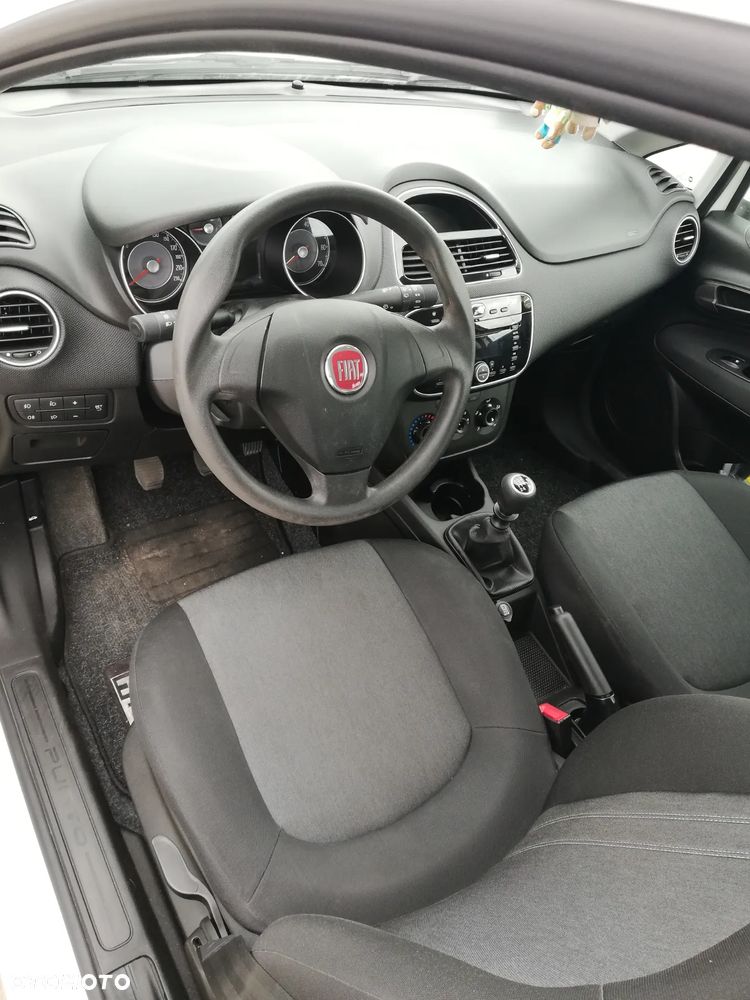 Fiat Punto 1.2 Young - 10