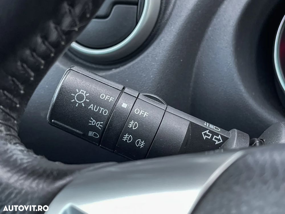 Nissan Qashqai 2.0 dCi DPF tekna - 18