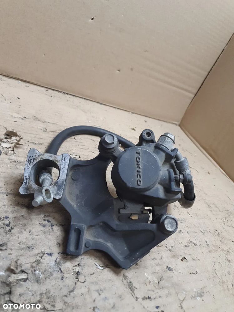 ZACISK HAMULCA TYLNEGO Suzuki GSX R 600 2006-2007 2007 - 5