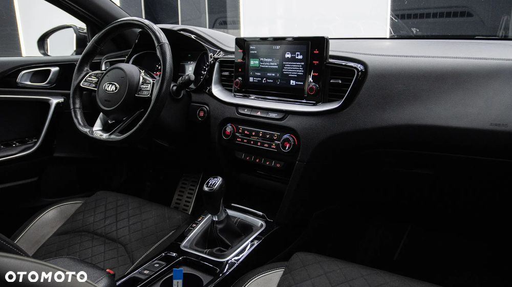 Kia ProCeed 1.5 T-GDI OPF GT LINE - 10