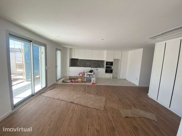 APARTAMENTO T2 NOVO GARAGEM - Grande imagem: 2/15