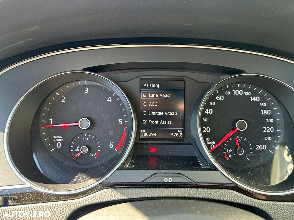 Volkswagen Passat 2.0 TDI DSG 4Mot Highline - 21