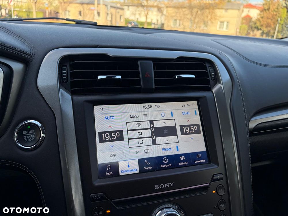 Ford Mondeo SW 2.0 Hybrid Vignale - 25