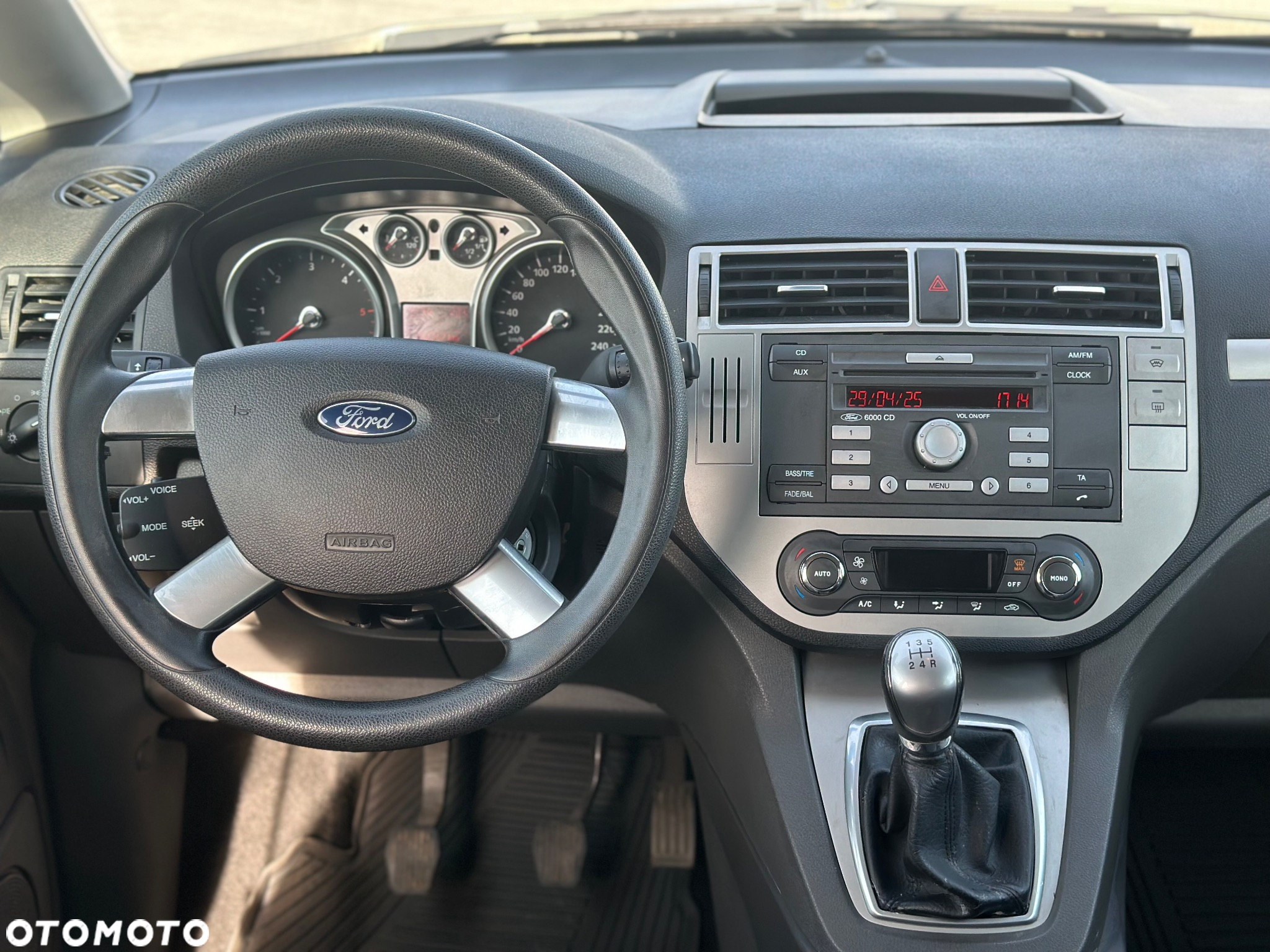 Ford C-MAX - 12