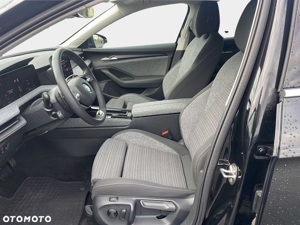 Skoda Superb 2.0 TDI SCR Selection DSG - 9