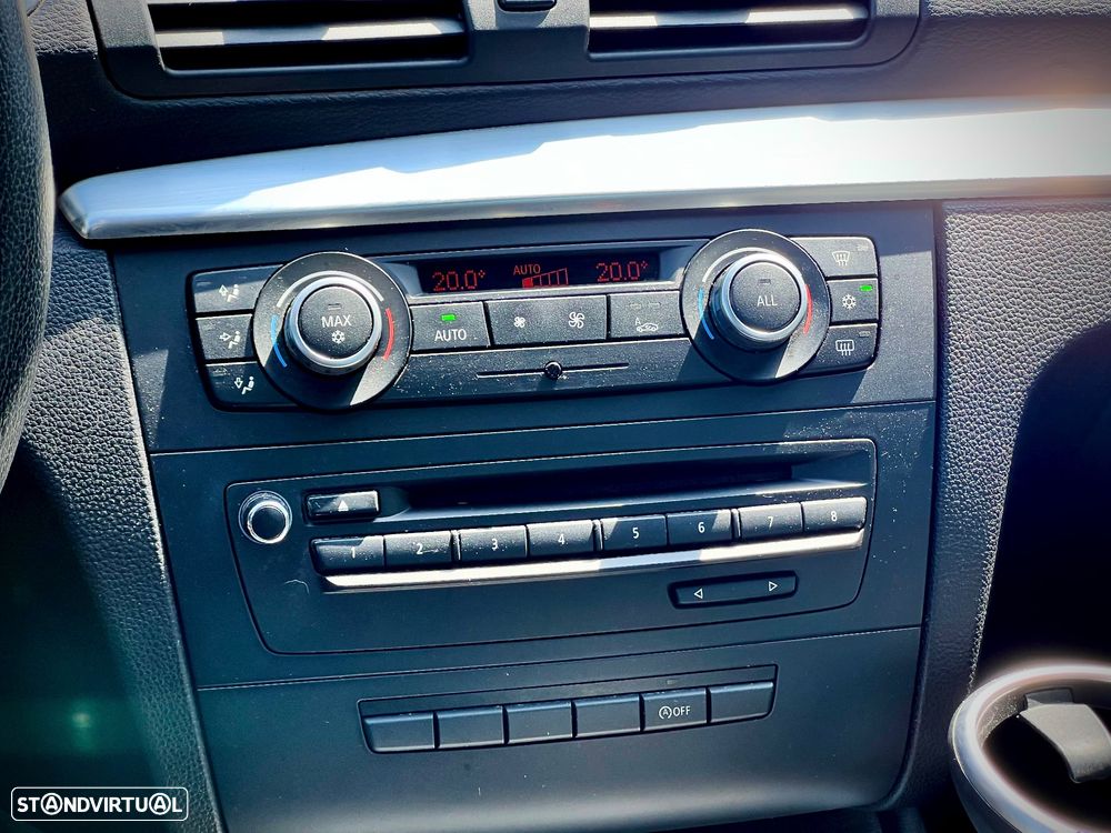 BMW 118 d Sport Line - 13