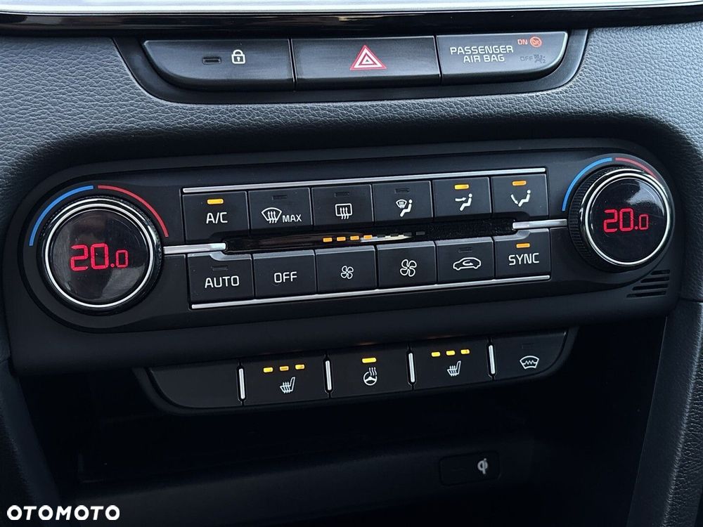 Kia XCeed 1.5 T-GDI Business Line - 22