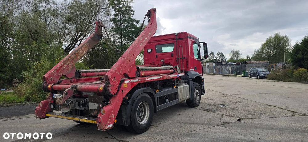 Mercedes-Benz Arocs - 2