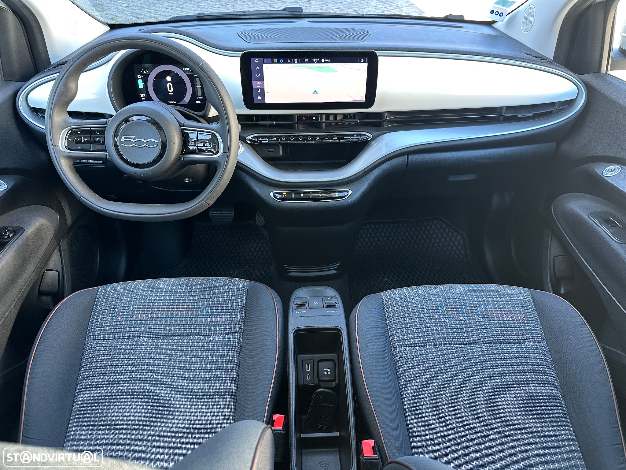Fiat 500e C Icon - 8
