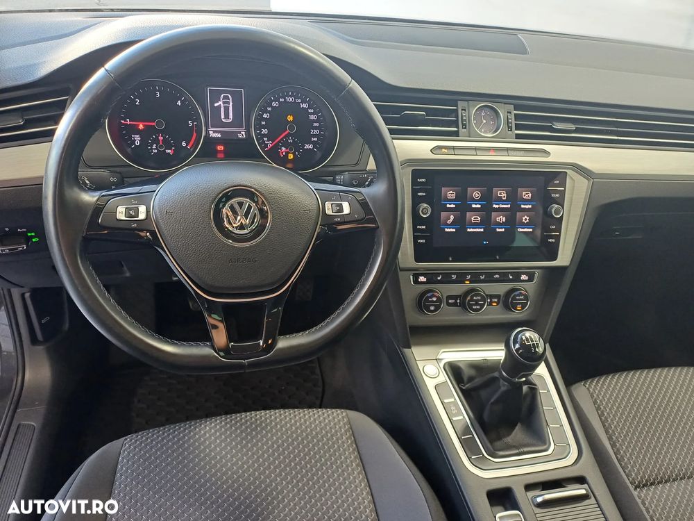 Volkswagen Passat 2.0 TDI SCR Advance - 7