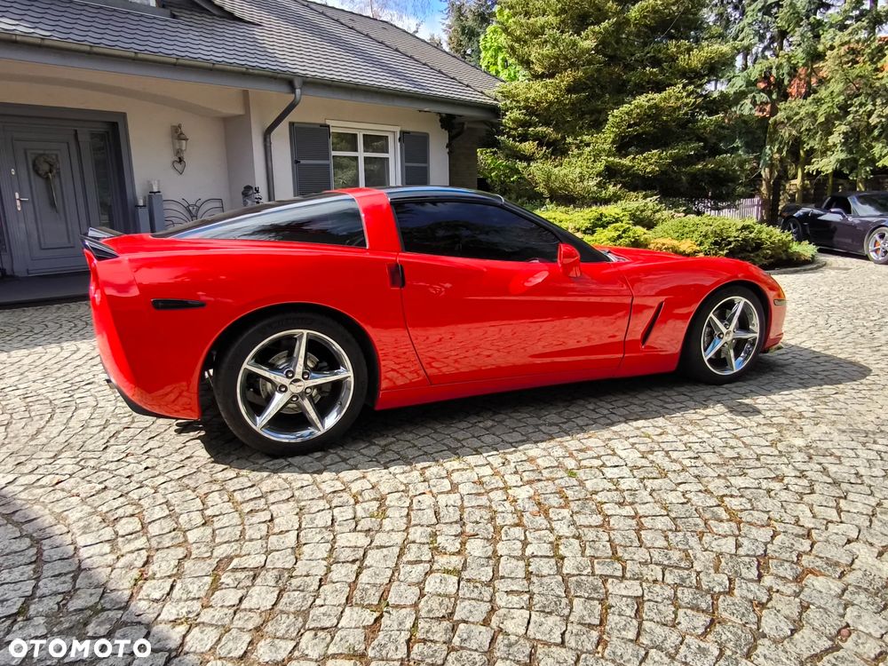 Chevrolet Corvette - 8