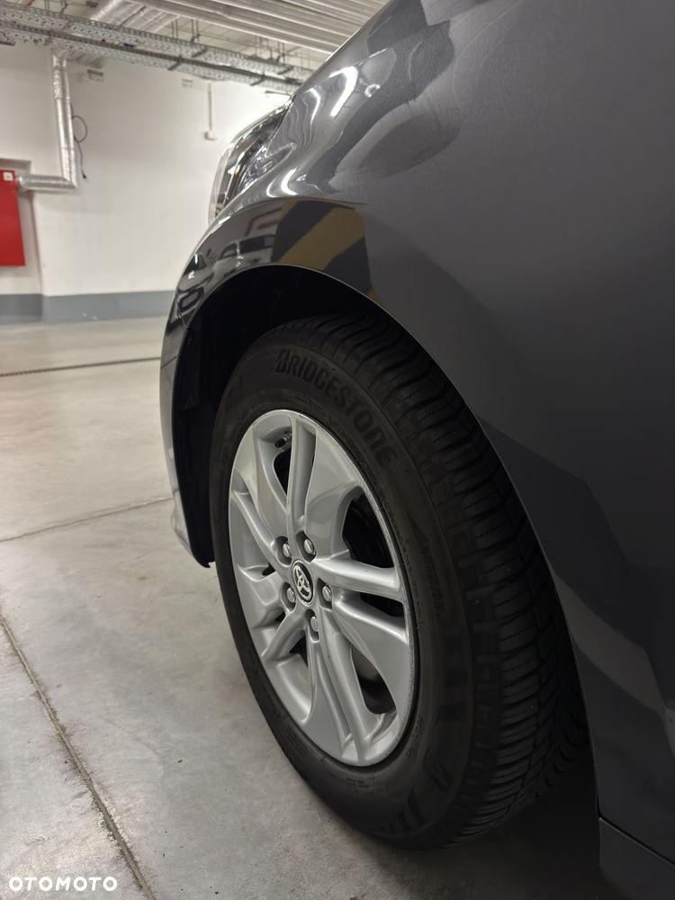 Toyota Yaris - 10