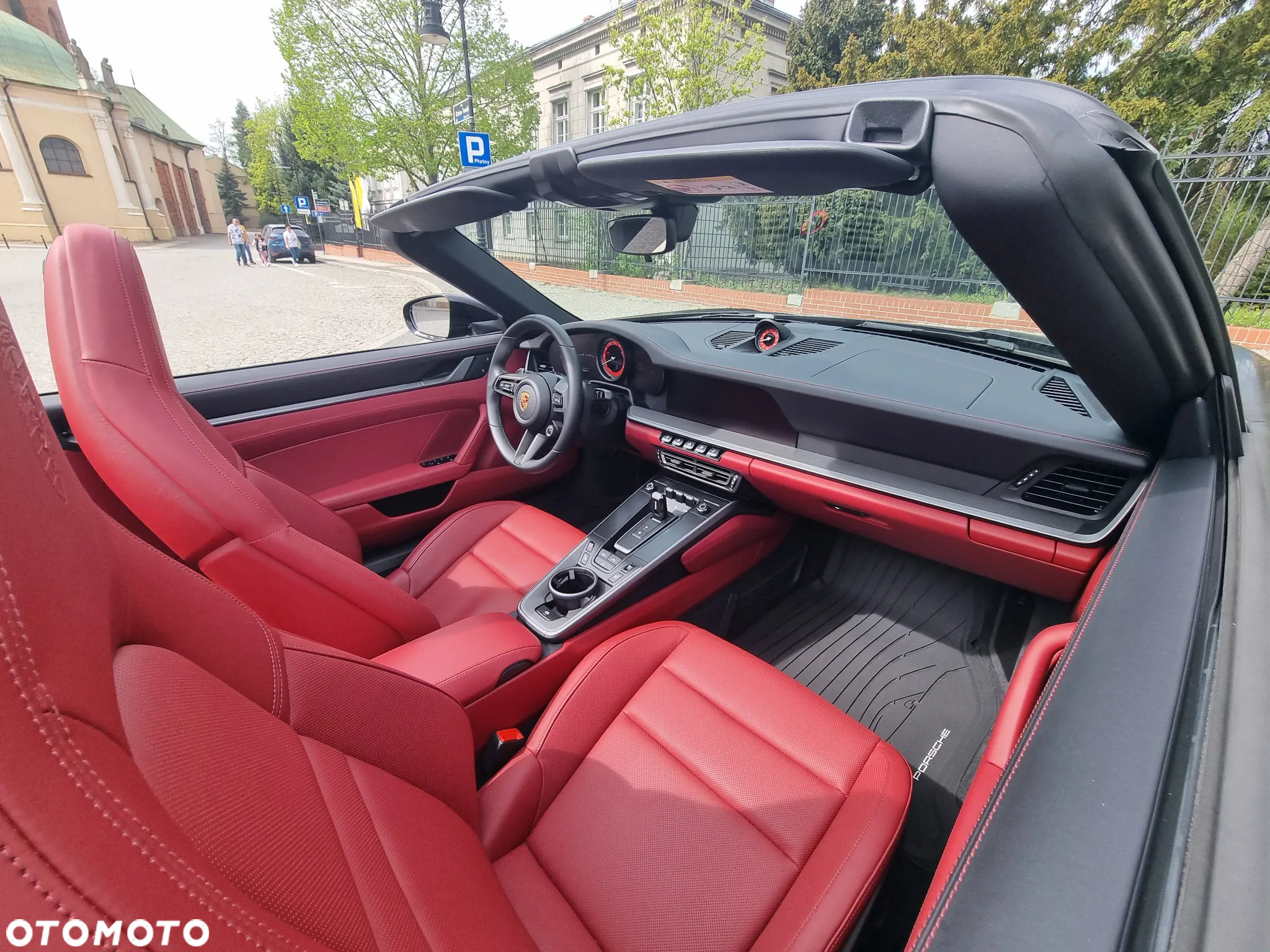 Porsche 911 Carrera 4S Cabrio - 17