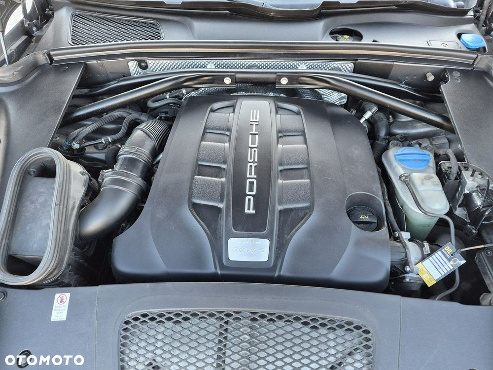 Porsche Macan - 40