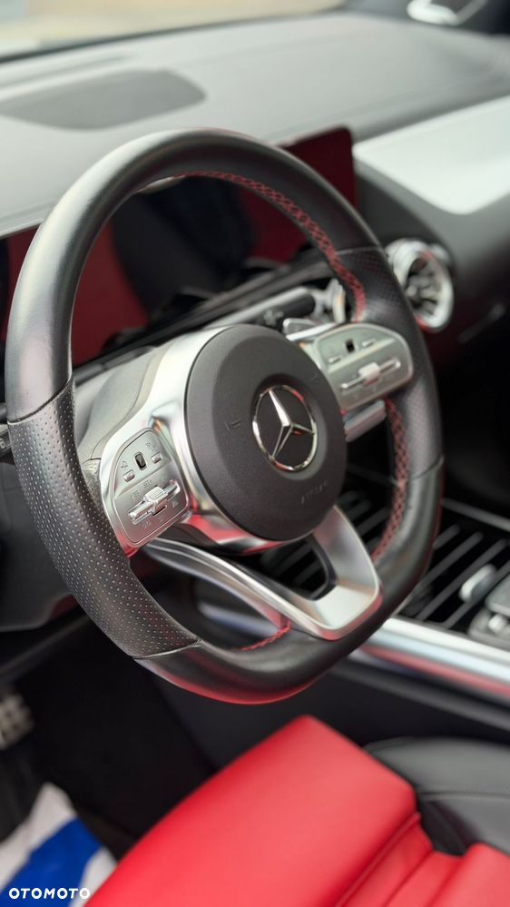 Mercedes-Benz GLA 250 AMG Line - 9