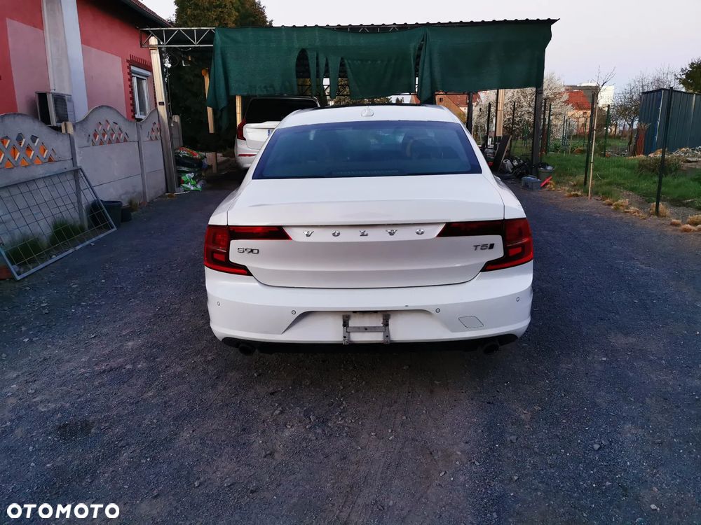 Volvo S90 T5 Momentum - 4