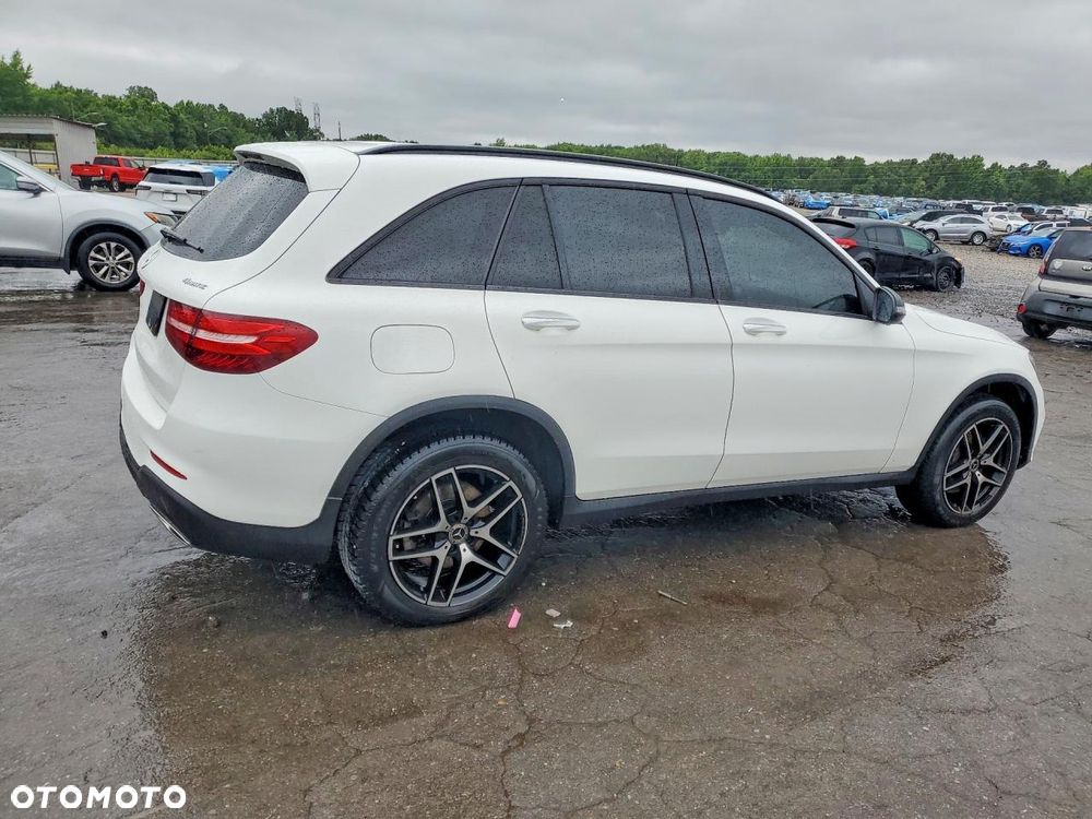Mercedes-Benz GLC - 4
