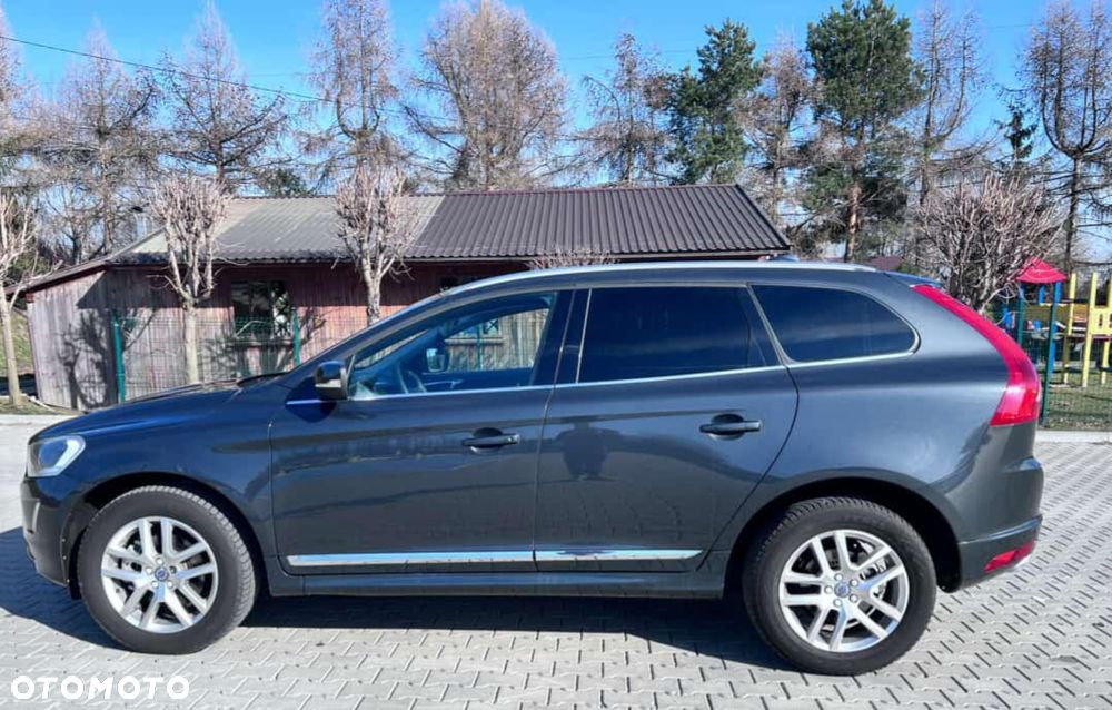 Volvo XC 60 D4 Geartronic Momentum - 4