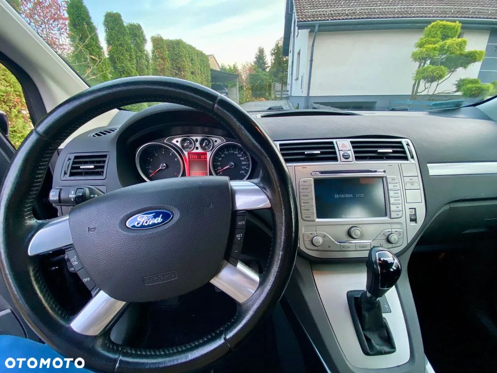 Ford Kuga 2.5 4x4 Titanium - 14