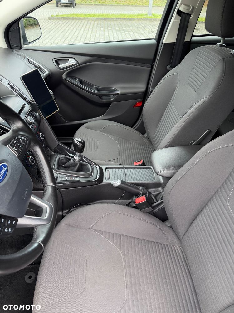 Ford Focus 1.0 EcoBoost Titanium ASS - 14