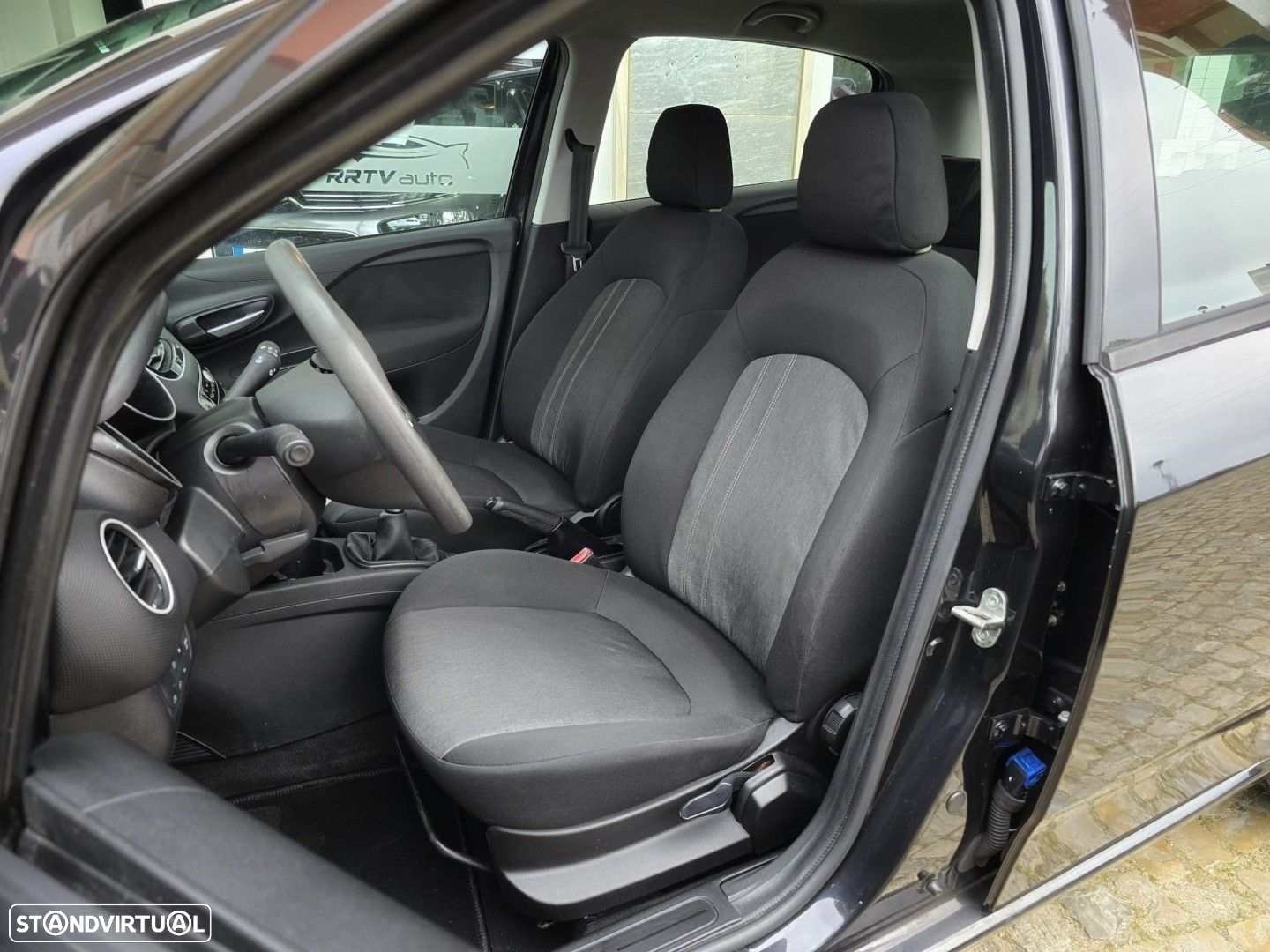 Fiat Punto 1.3 M-Jet Lounge S&S - 7