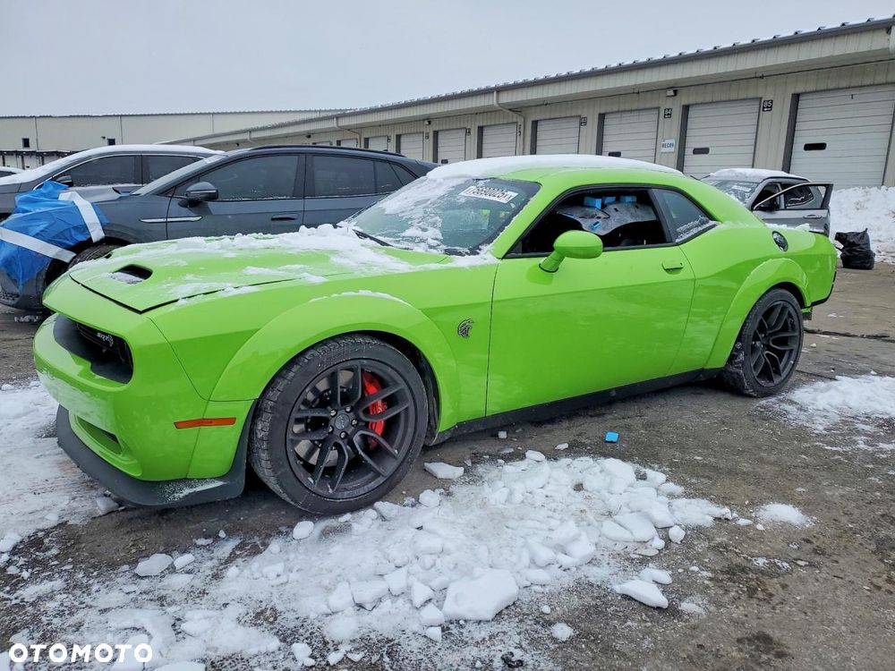 Dodge Challenger - 1