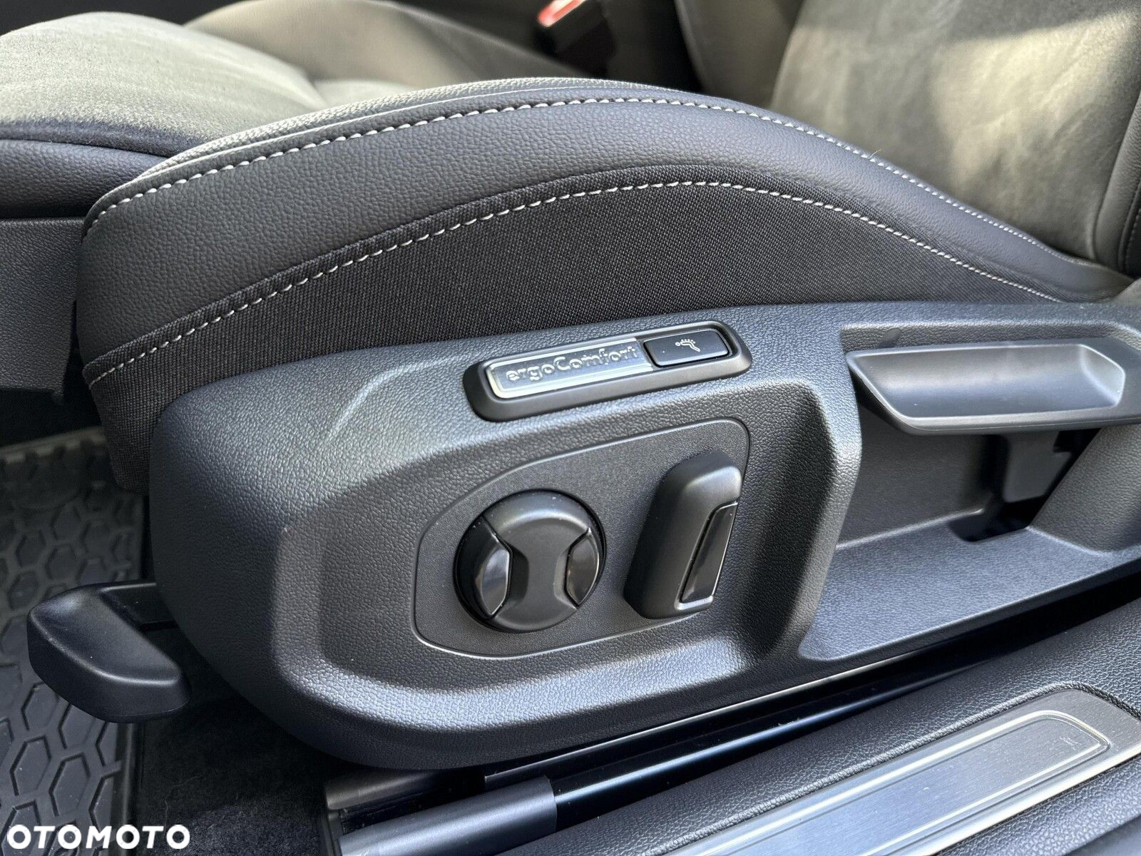 Volkswagen Arteon 2.0 TSI R-Line DSG - 13
