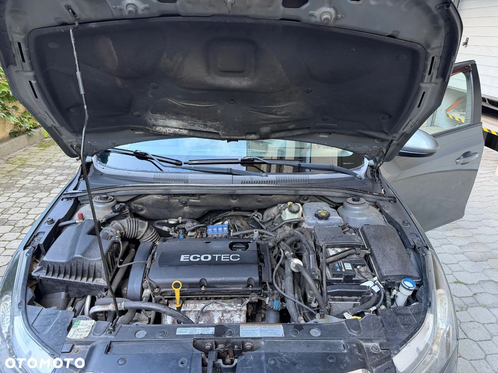 Chevrolet Cruze 1.6 LS - 16