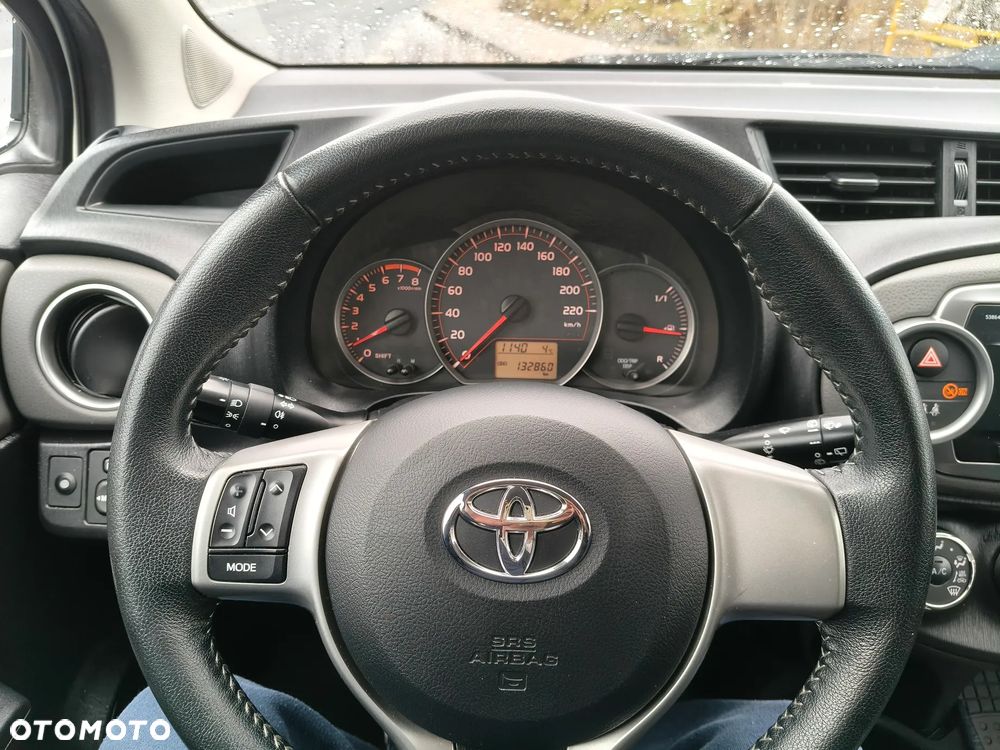 Toyota Yaris 1.0 Active - 5