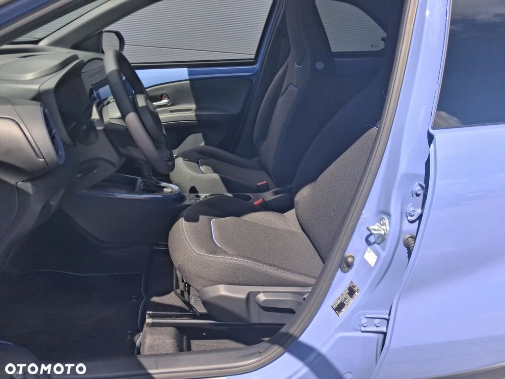 Toyota Aygo X - 12