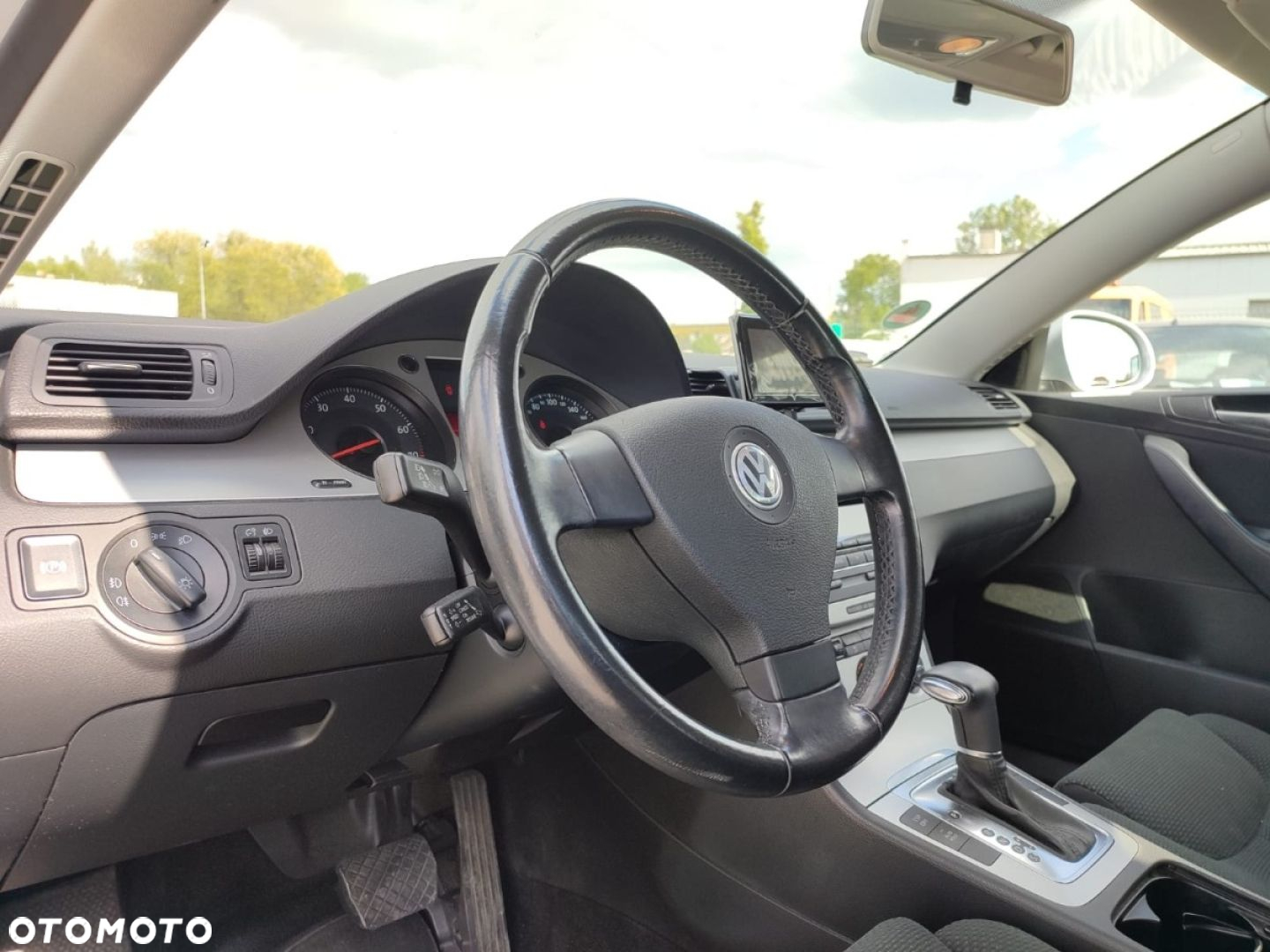 Volkswagen Passat - 5