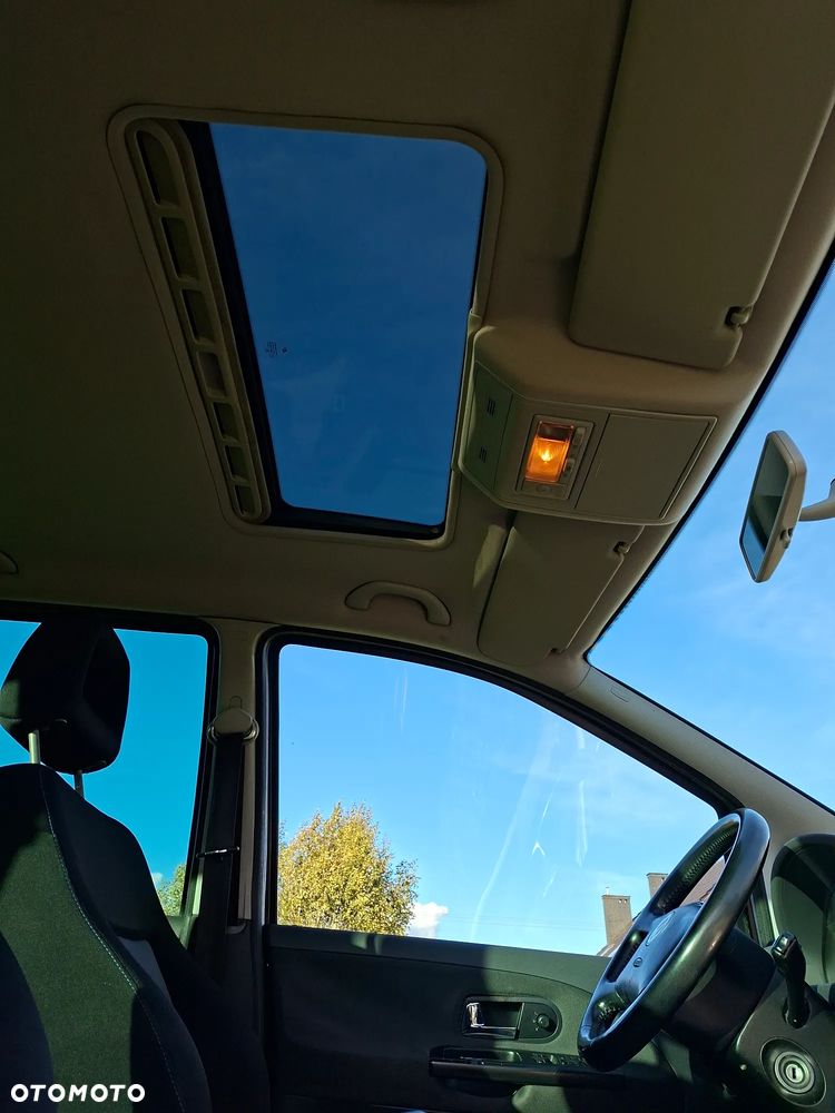 Volkswagen Sharan - 12