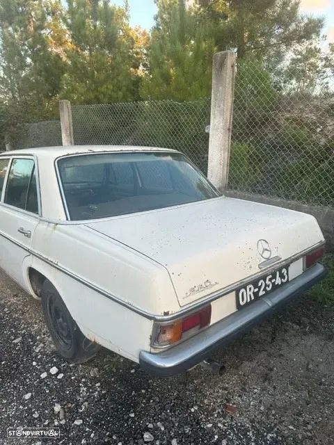Mercedes-Benz 220 - 2