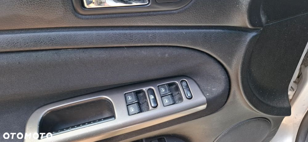 Volkswagen Passat - 8