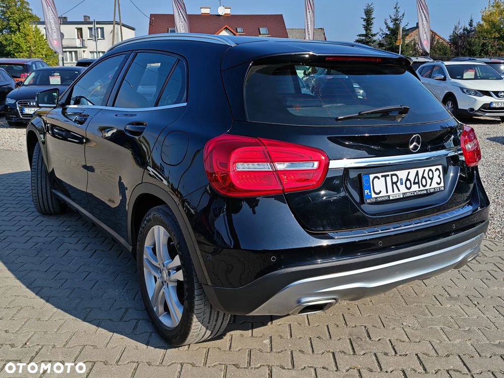Mercedes-Benz GLA - 6