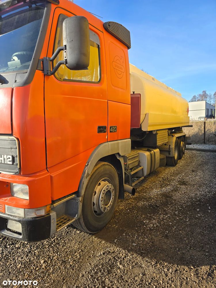 Volvo FH12 - 2