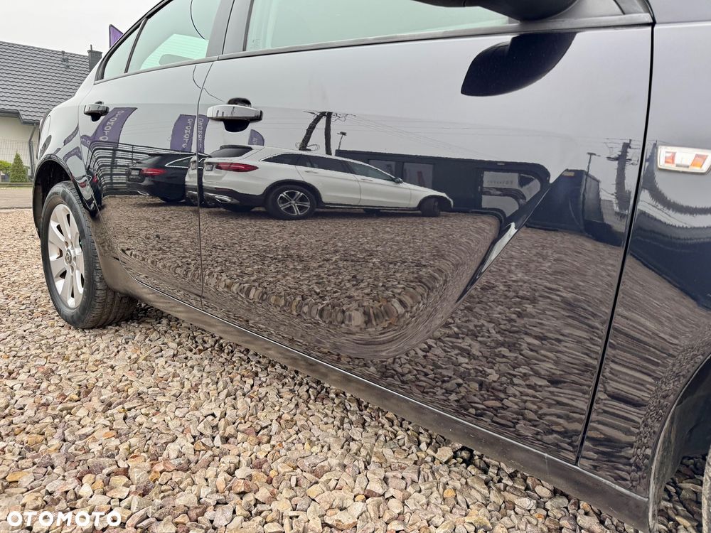 Opel Insignia 1.8 - 13