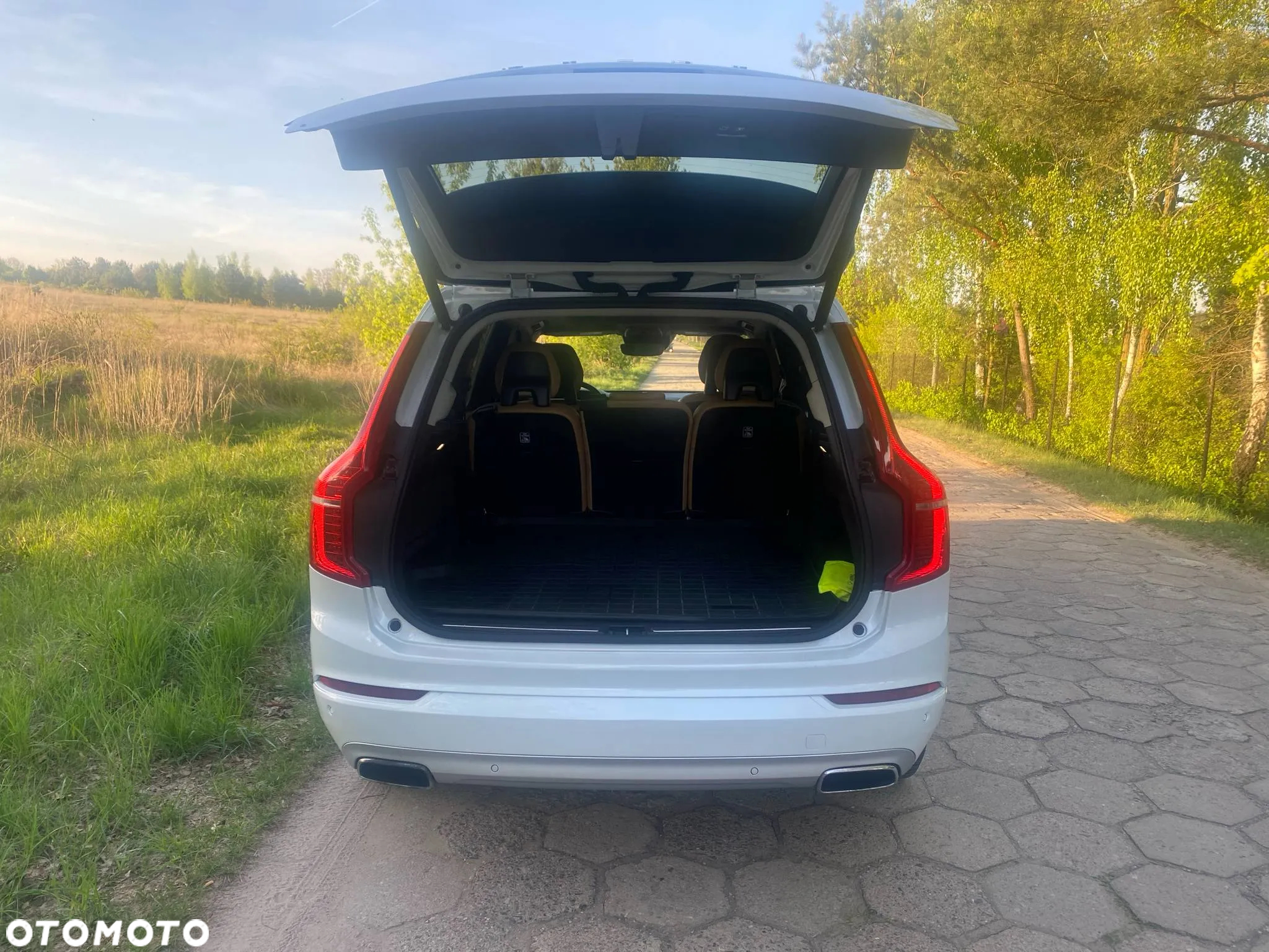 Volvo XC 90 T6 AWD Momentum 7os - 8