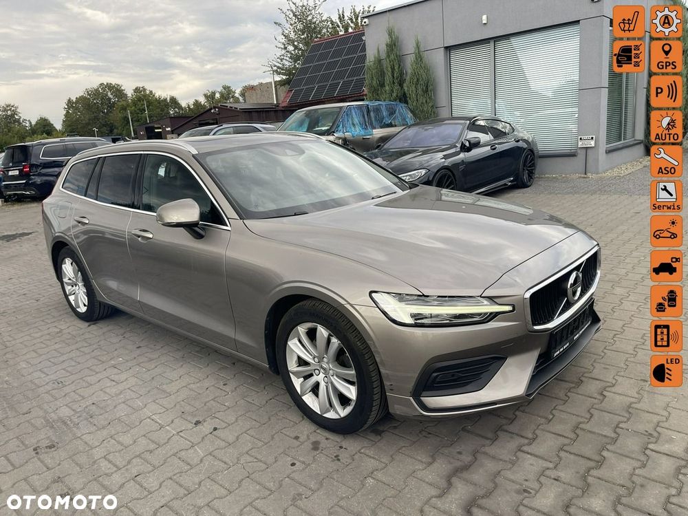 Volvo V60 D3 Geartronic Momentum Pro - 1