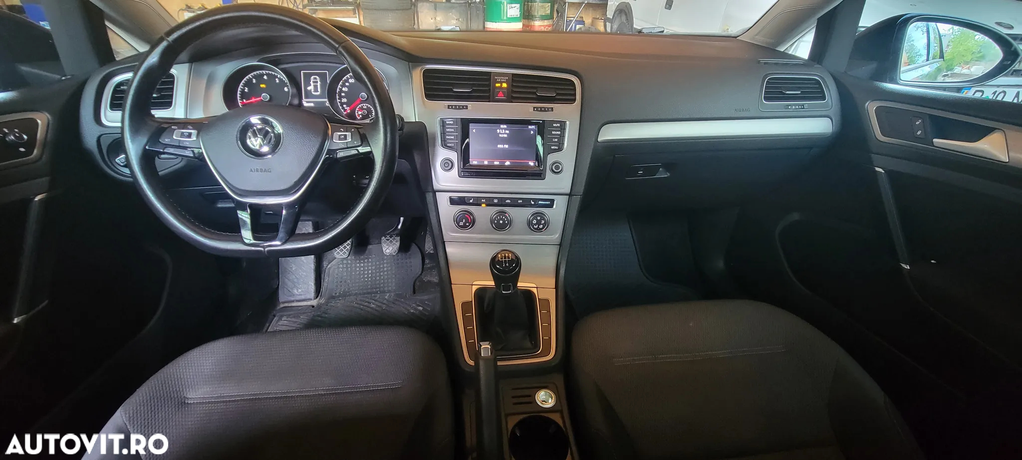 Volkswagen Golf - 21